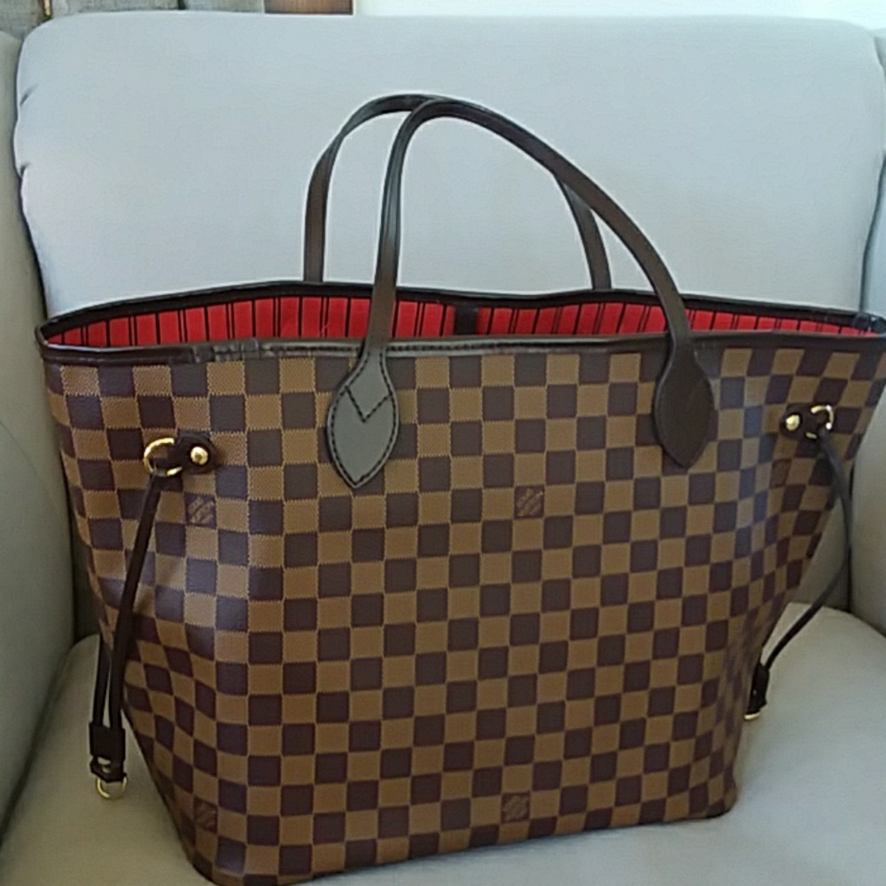 Louis Vuitton Damier Neverfull MM